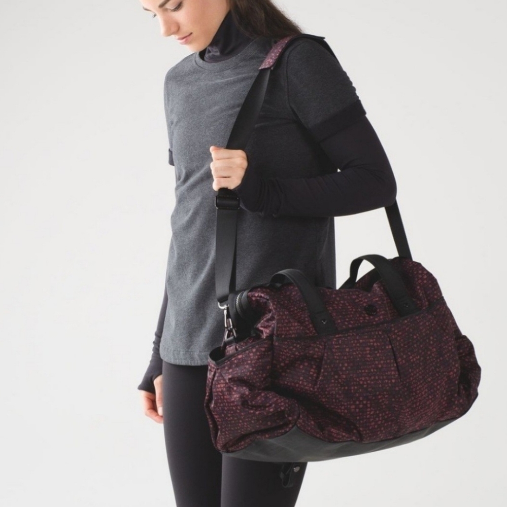 Lululemon All Day Duffel Bag Shatterweave Coral/Bl